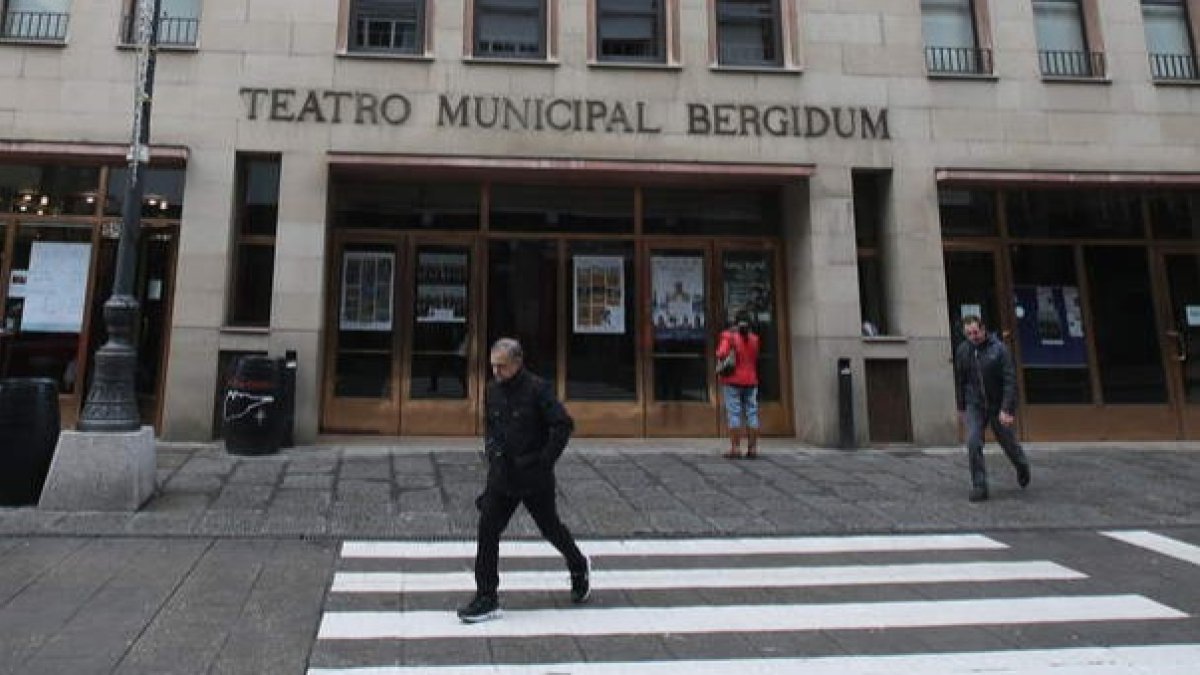 Imagen de archivo del Teatro Bergidum. L. DE LA MATA