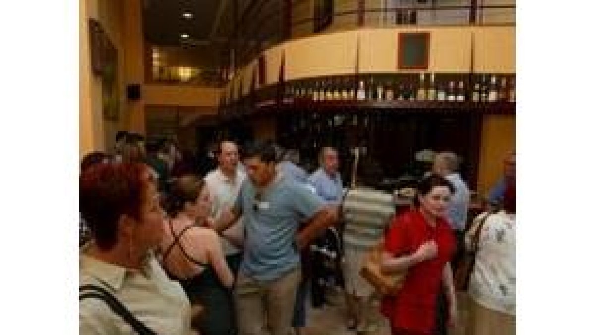 El restorán tapería Brewery se encuentra en la calle San Juan Apóstol, detrás de la plaza de Abastos