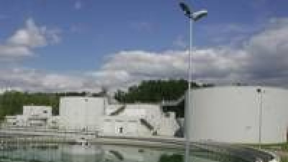 La depuradora de Villadepalos está terminada pero no se ha estrenado