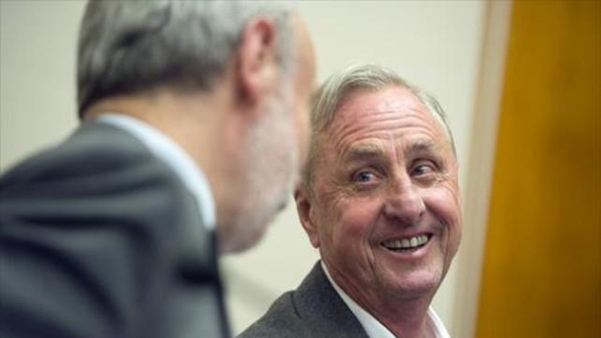 Cruyff, en la presentación del acuerdo entre la UAB y su fundación.