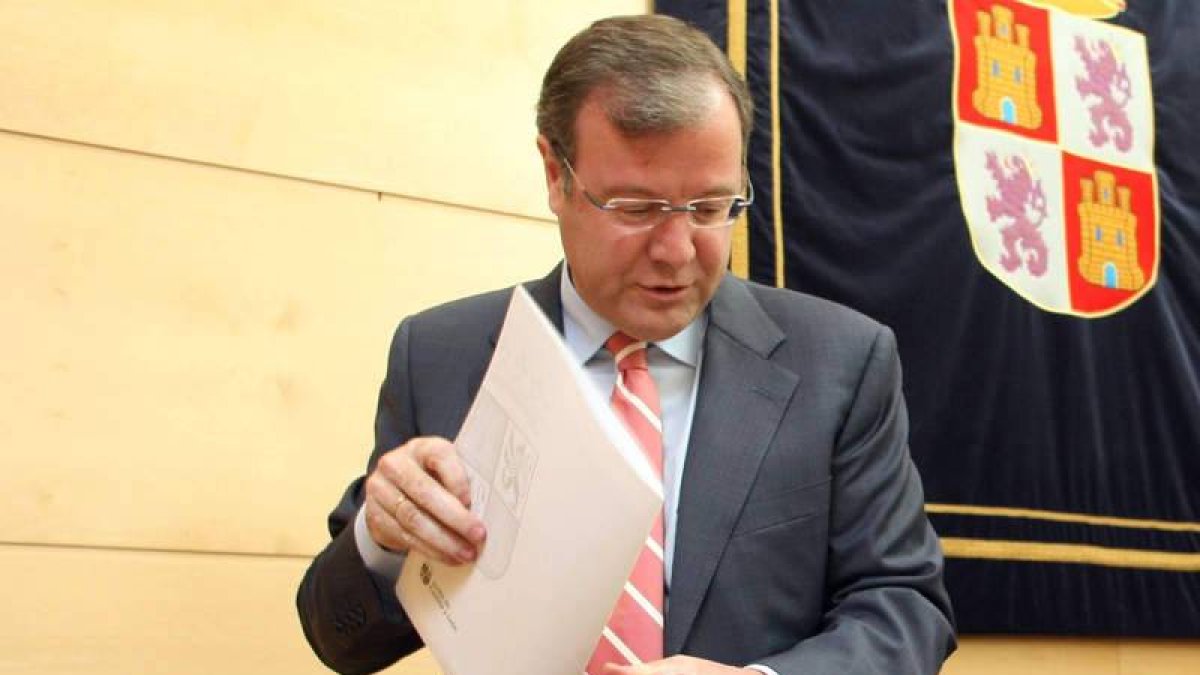 Silván, en una comparecencia en las Cortes de Castilla y León.