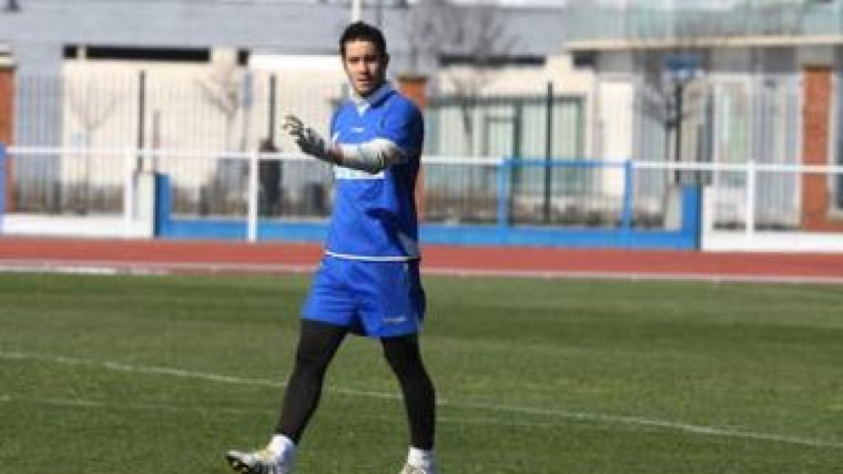 Ian Mackay podría regresar al marco blanquiazul después de tres partidos seguidos ocupando el banqui