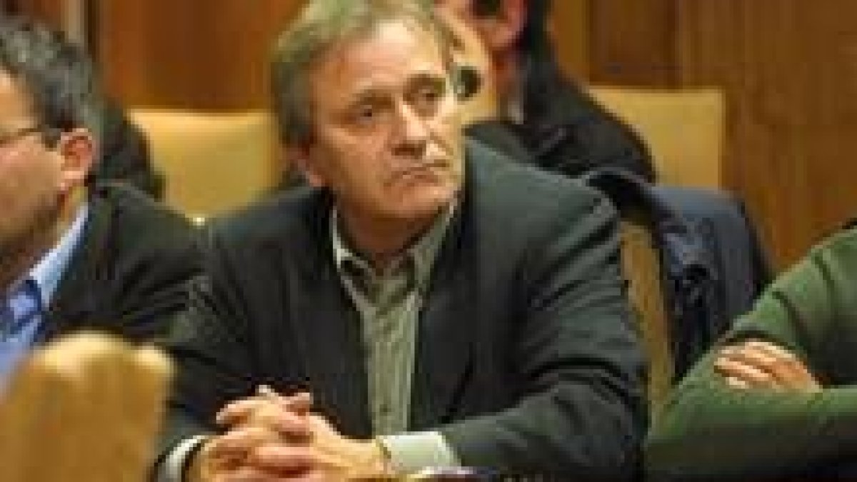 El alcalde de Corullón es consejero comarcal y preside la Mancomunidad