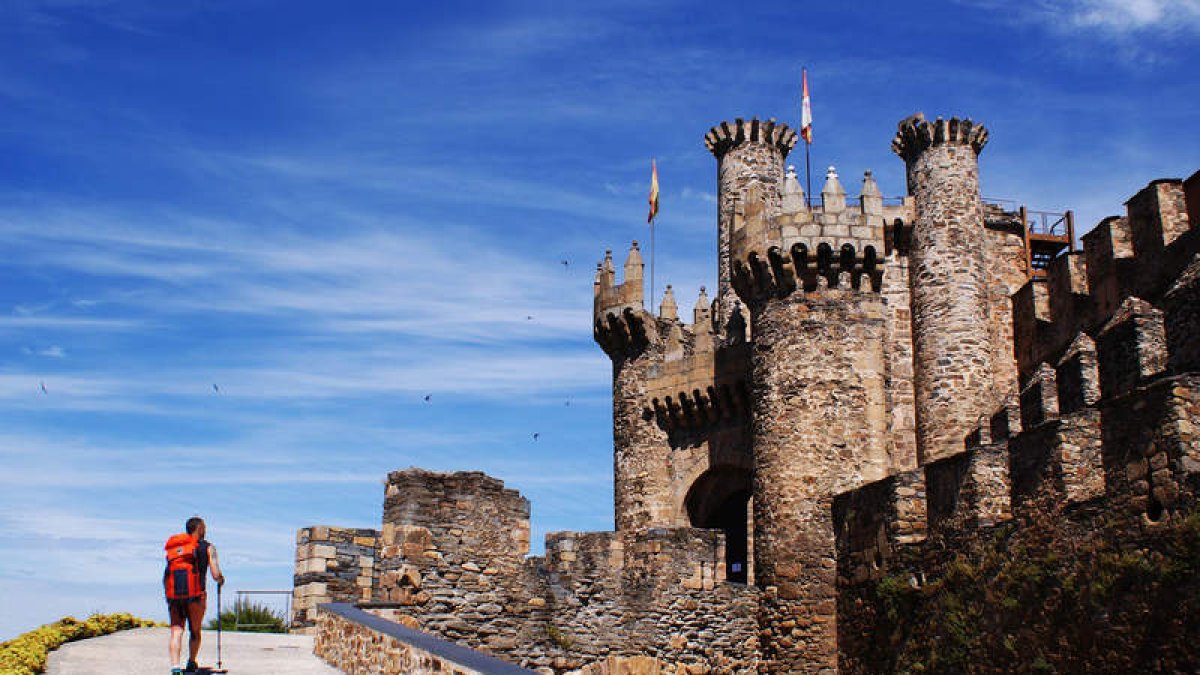 Fotografía del Castillo que ilustra el mes de noviembre del calendario de Correos. NAIA MÉNDEZ