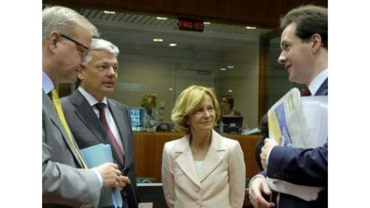 La ministra Salgado, junto a otros ministros europeos.