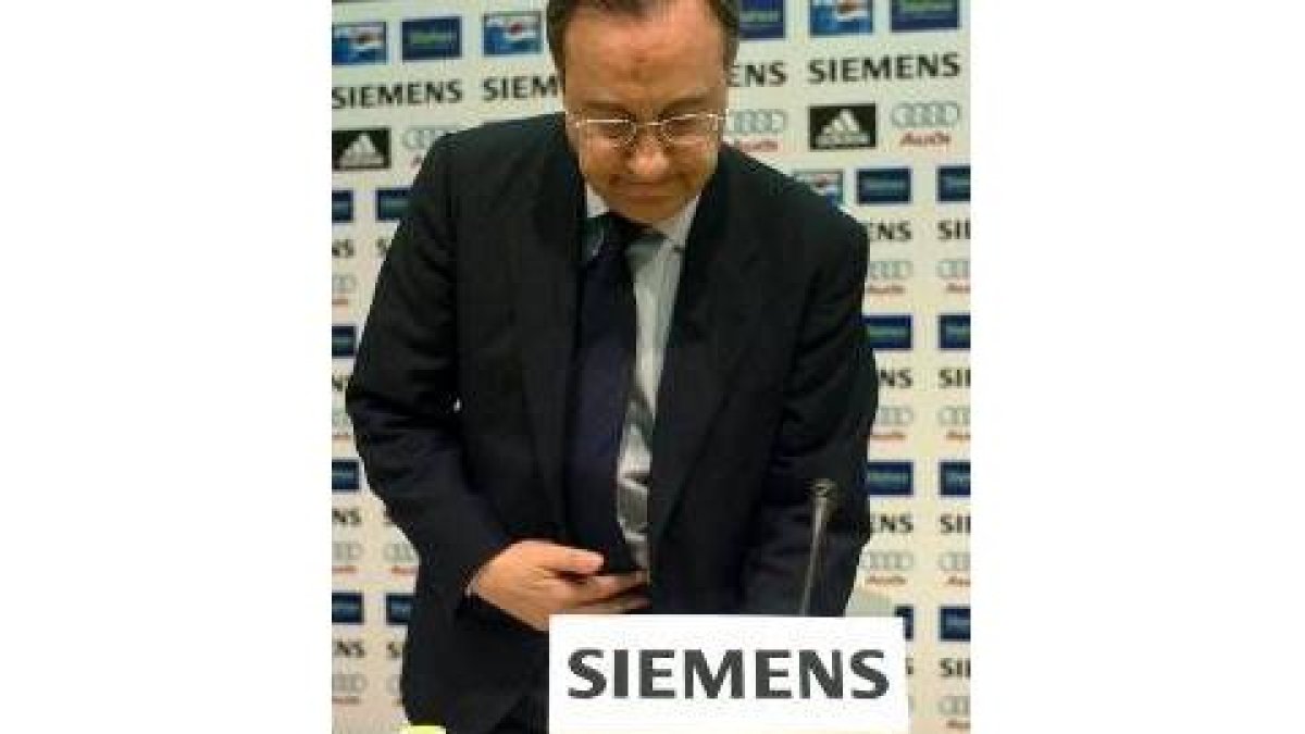 Florentino Pérez explicó en rueda de prensa  la decisión del club