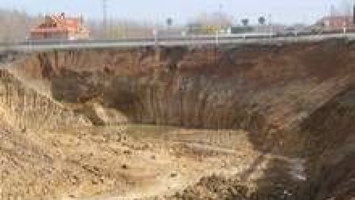 Estado de las obras del cruce durante el pasado mes de marzo