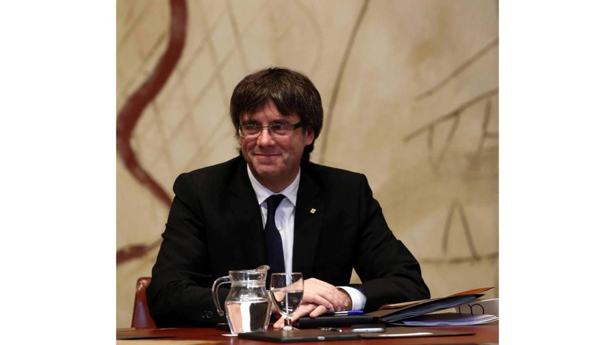 El presidente de la Generalitat, Carles Puigdemont. TONI ALBIR