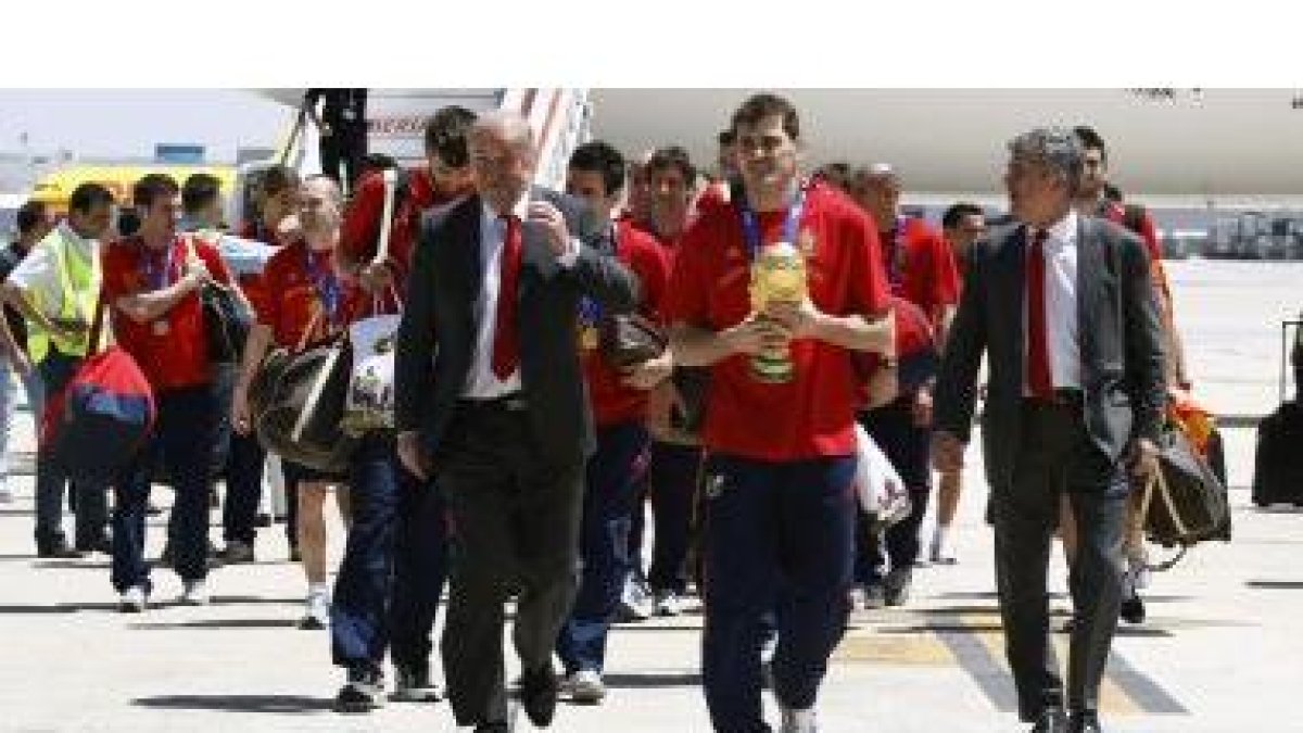 Llegada de la Selección Española de fútbol del Mundial en Suráfrica al Aeropuerto de Barajas.