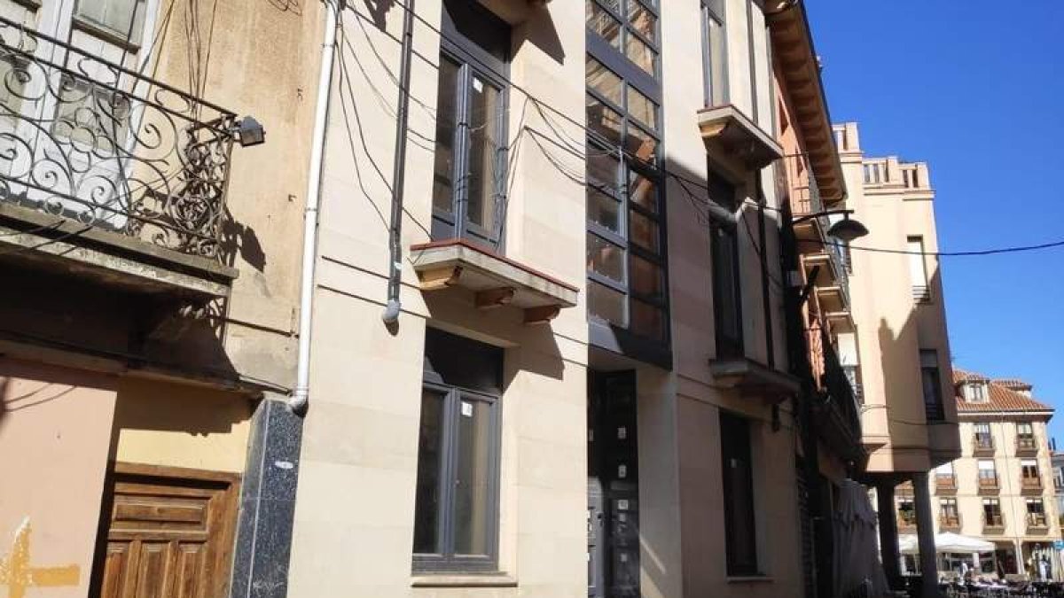 Vista del edificio de Servicios Sociales de Astorga. A. R.