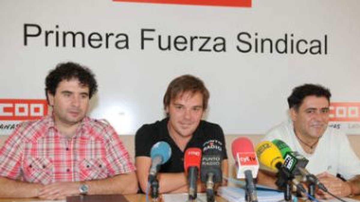 Responsables del sector agroalimentario de Comisiones Obreras en la rueda de prensa.