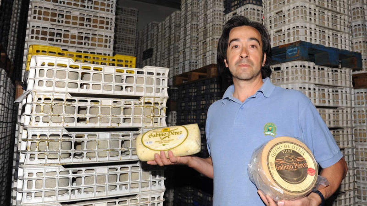 Gabino Pérez es la segunda generación de artesanos del queso de oveja.