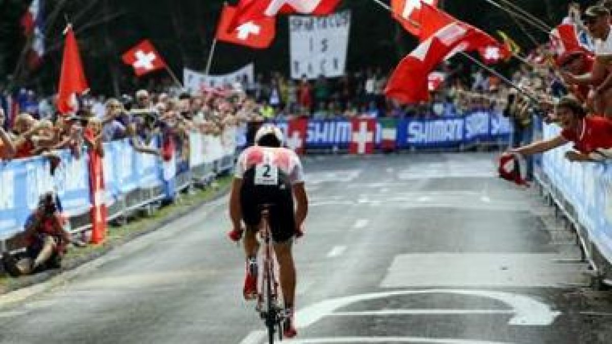 Cancellara compite en la prueba contrarreloj individual de 49,8 kms.