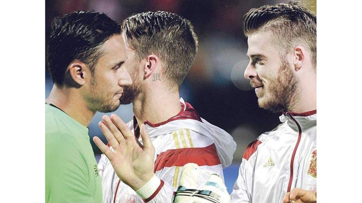 De Gea, a la derecha, y Keylor Navas siguen en sus equipos.