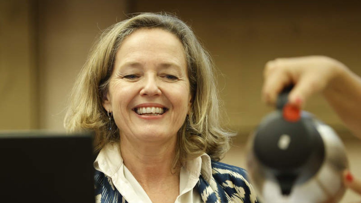 La ministra de Economía y vicepesidenta primera, Nadia Calviño. MARISCAL