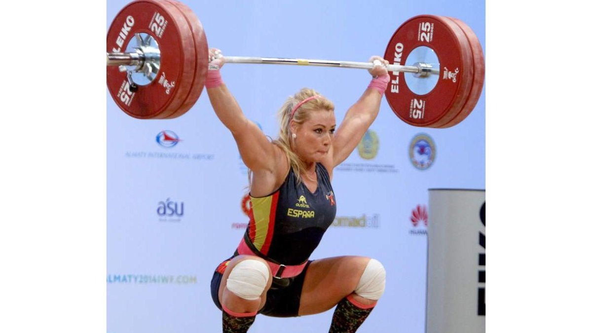Lidia Valentín en un momento de su participación en el Mundial donde acarició las medallas
