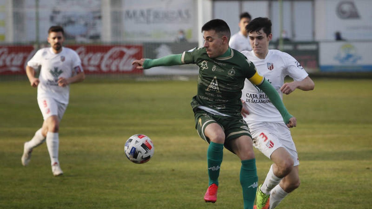 Diego logró el gol de la victoria al transformar un penalti. JESÚS