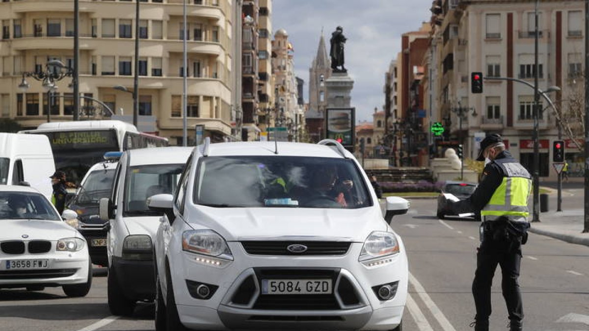 A partir de hoy aumentarán los controles en la carreteras. RAMIRO