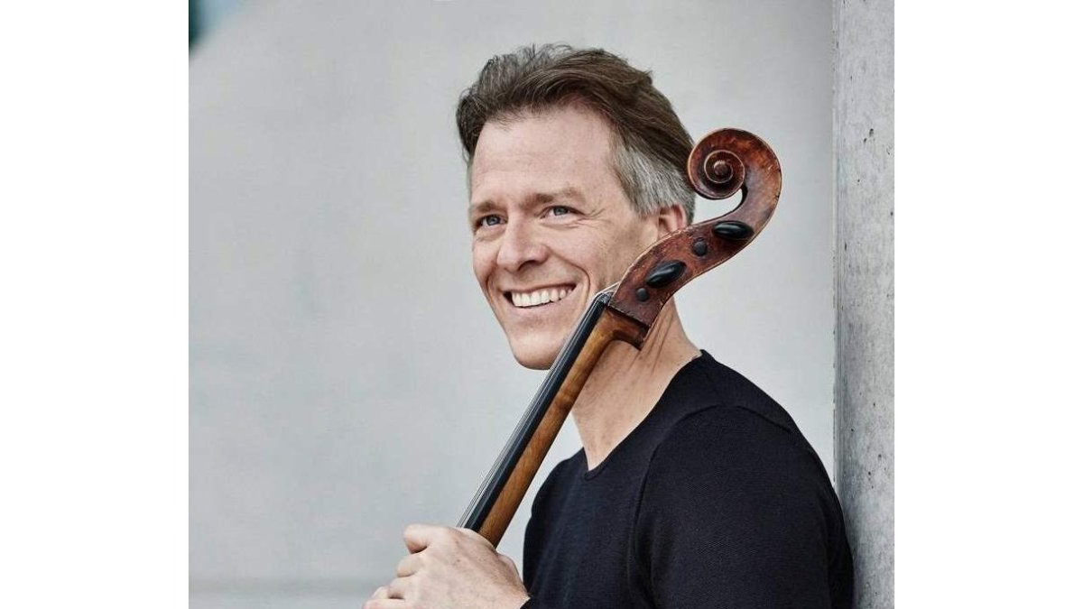 El chelista Alban Gerhardt actúa hoy con Graham Jackson. DL