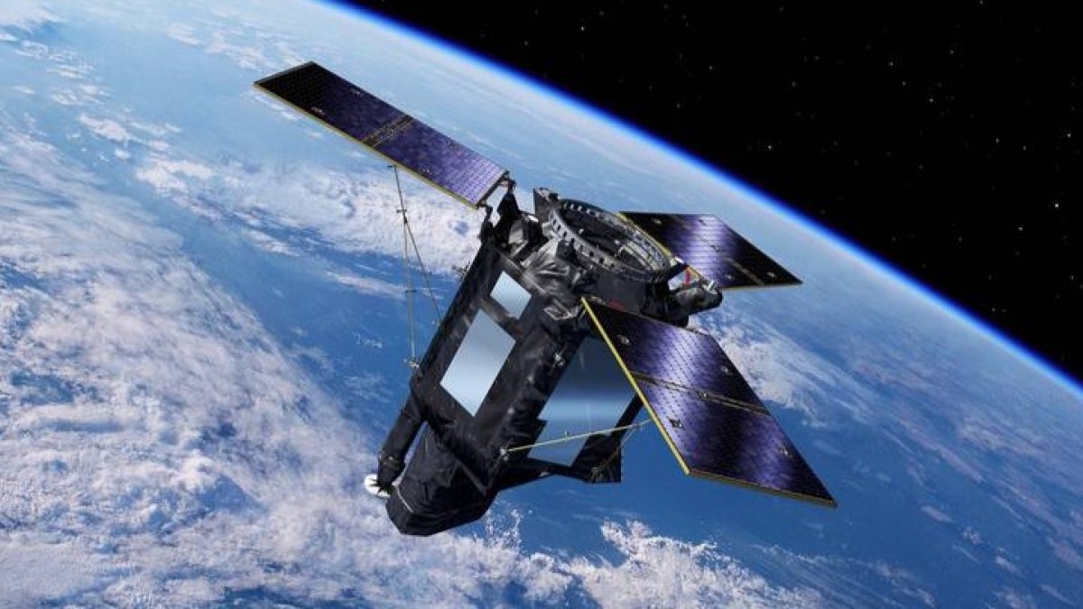 De los satélites y la industria aeroespacial dependen usos como lograr la conectividad total en la españa vaciada, controlar los incendios o vigilar las cosechas y el ganado. PIERRE CARRIL