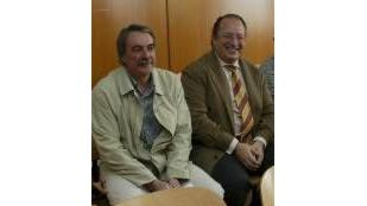 El jefe comarcal del PSOE y el delegado de la Junta en una foto de archivo