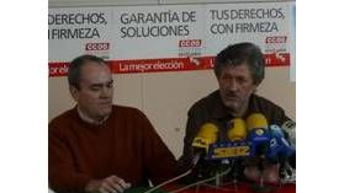 Isaac Maurín y González Llamas, ayer en la sede CC.OO. en Ponferrada