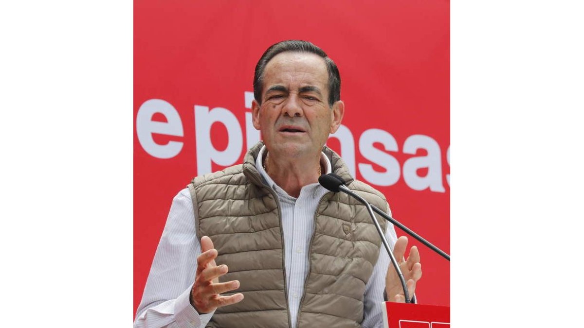 Bono, ayer en el mitin. ANA F. BARREDO