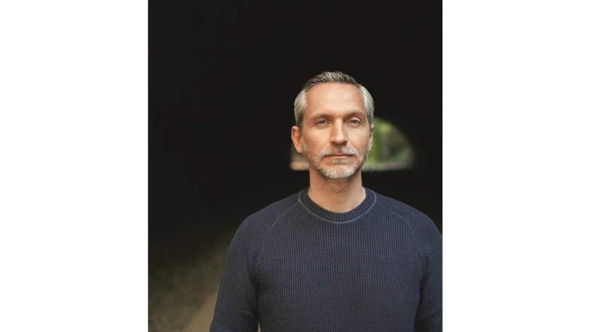 El escritor y policía francés Olivier Norek