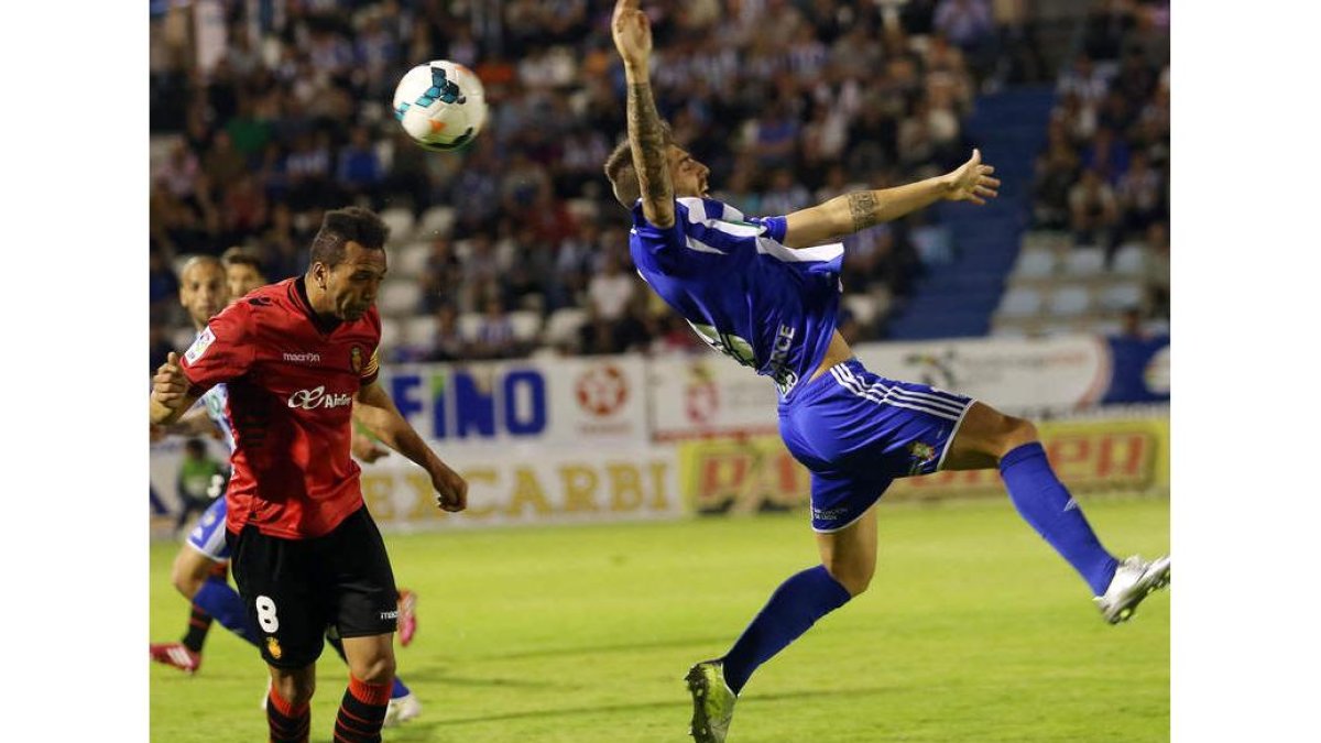 La Deportiva derrotó al Real Mallorca en el único precedente entre ambos equipos.