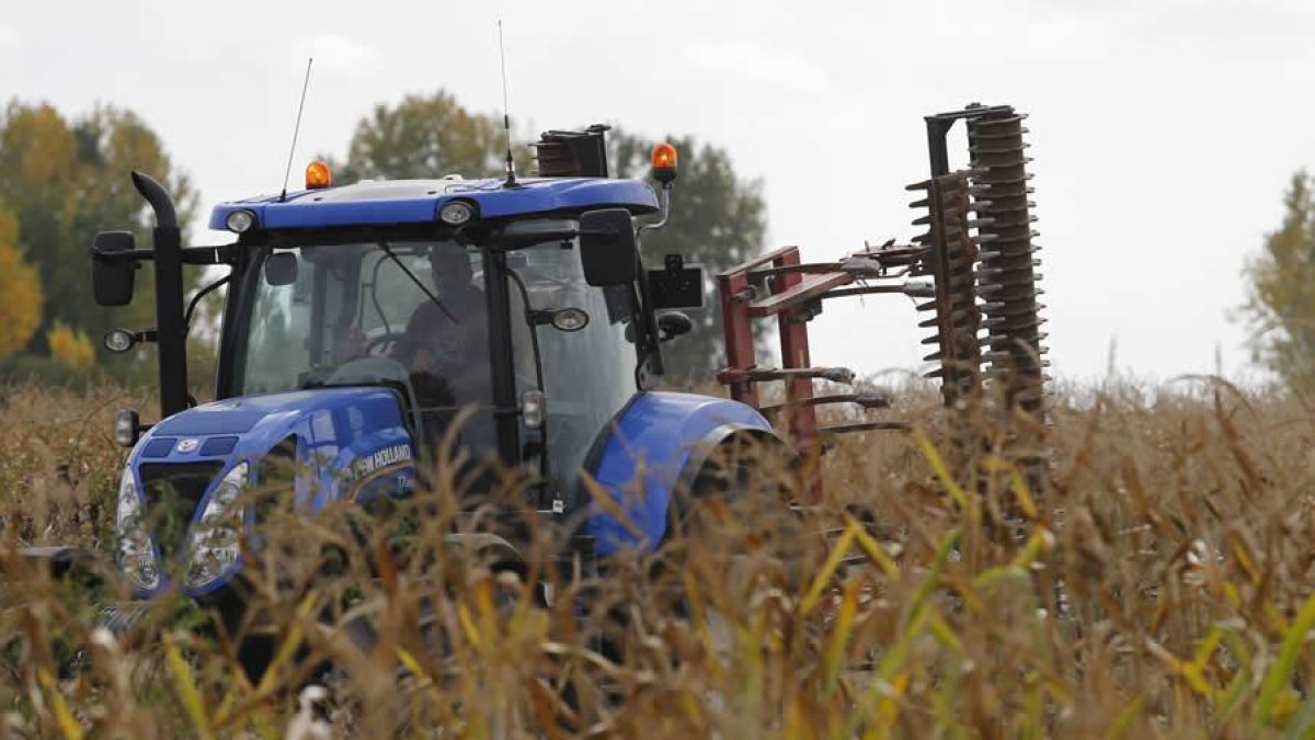 Un tractor