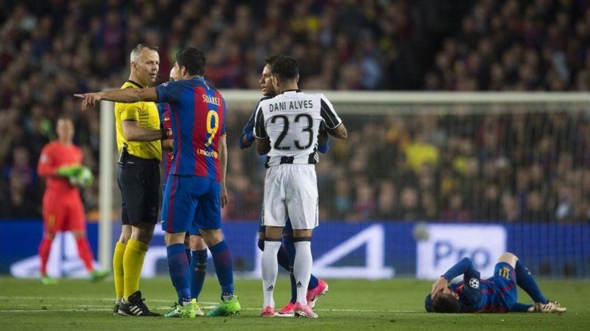 Marciniak, durante el Juve-Barça (3-0) de la Champions del 2017.