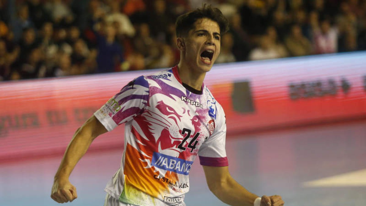 Antonio Martínez quiere mantener el sobresaliente nivel mostrado en la primera vuelta. FERNANDO OTERO
