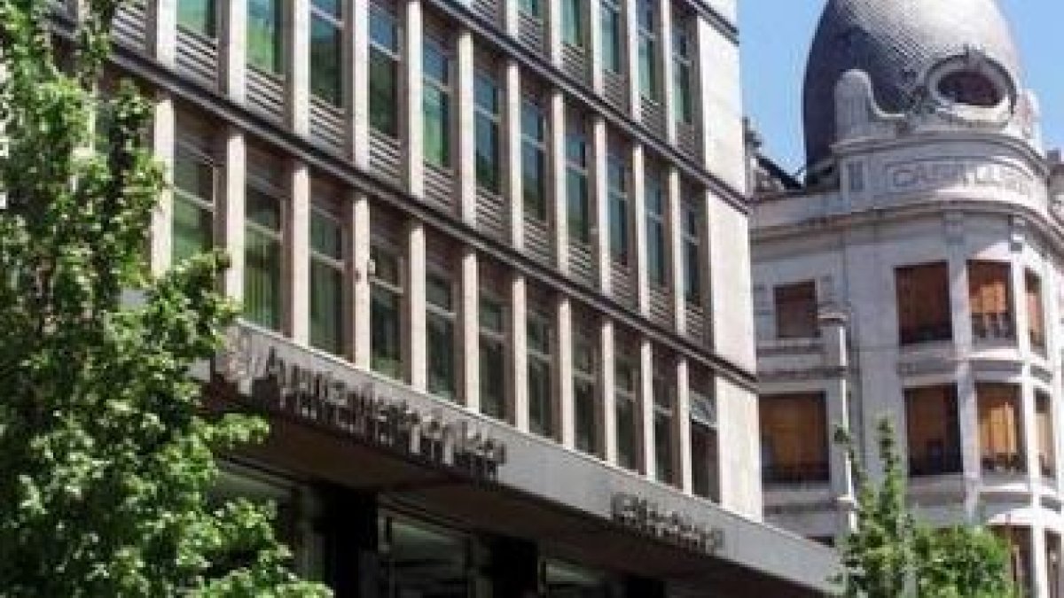 La lista de los teléfonos que se recortaron fue pactada por Telefónica con el Ayuntamiento.