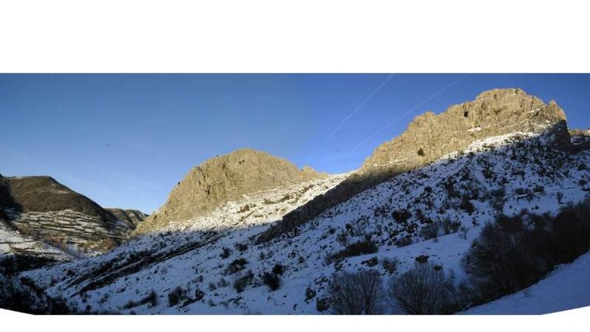 Macizo del Pico Las Vallinas emplazamiento de la cueva donde fueron encontrados los dos mesolíticos de La Braña-Arintero.