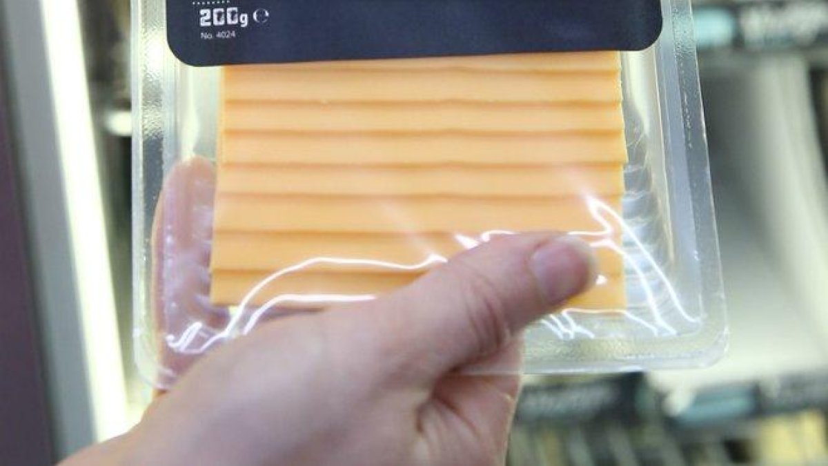 Queso de bajo precio.