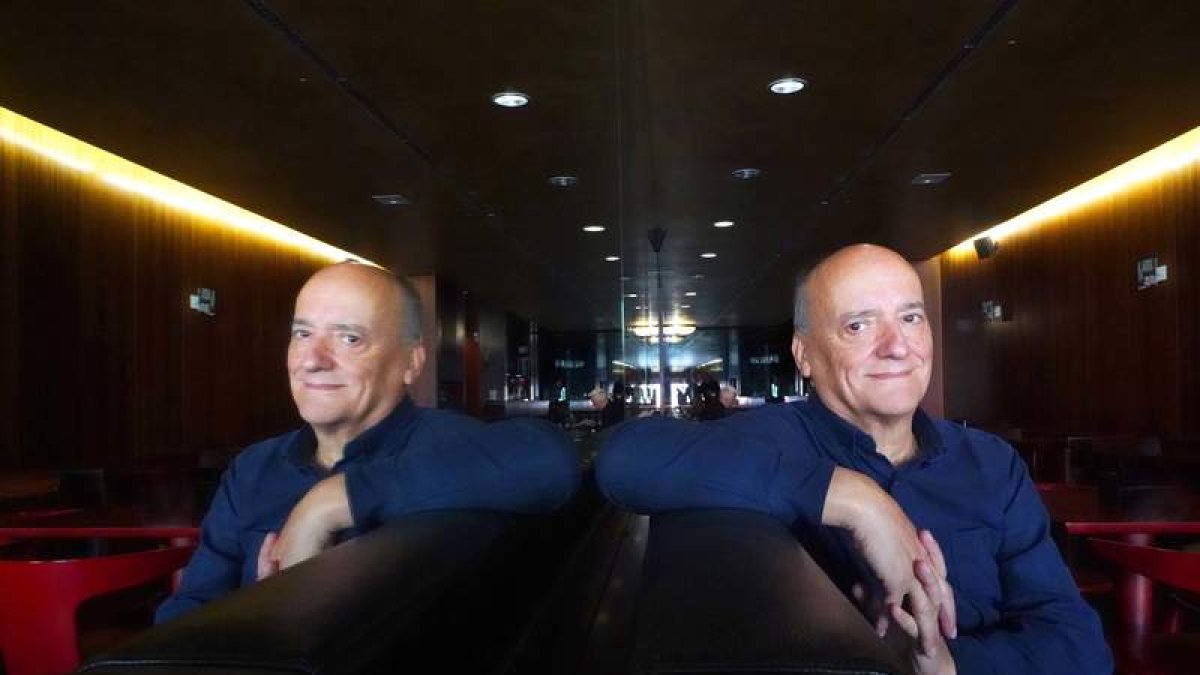 El escritor vallisoletano Gustavo Martín Garzo. MIRIAM CHACHÓN