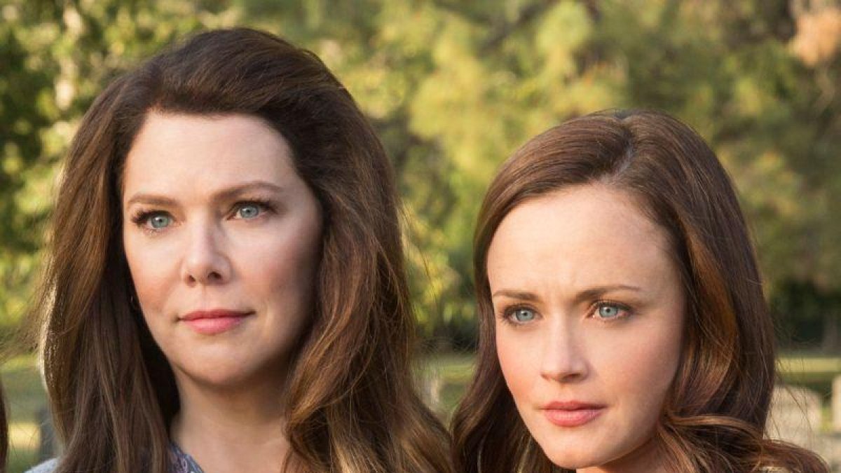 Lauren Graham y Alexis Bledel, protagonistas de la serie 'Las chicas Gilmore'.