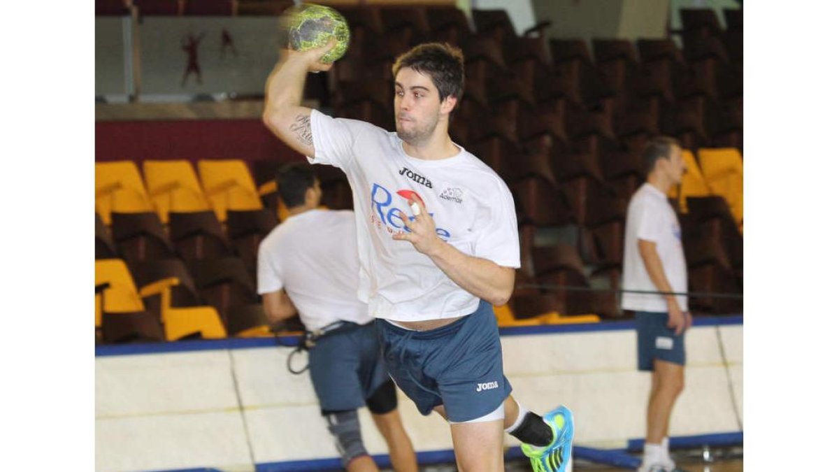 Juan Castro se perderá la Copa Asobal de Vigo.