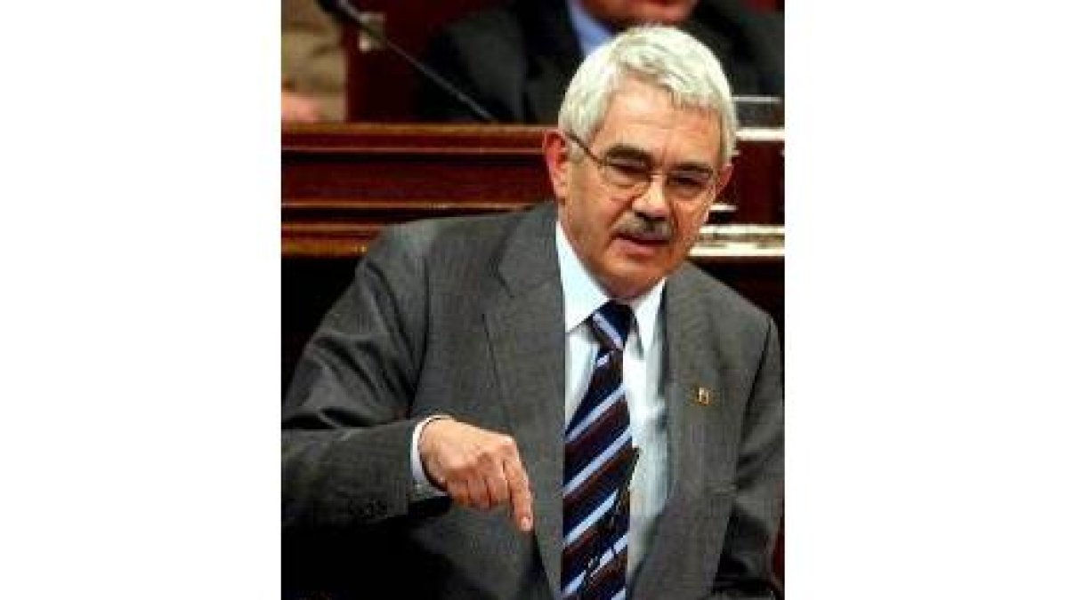 Pasqual Maragall en un momento del debate