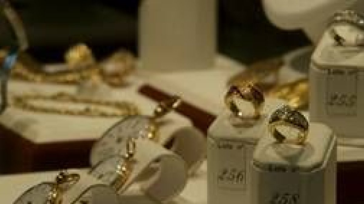 Las joyas son el principal objeto que se empeña