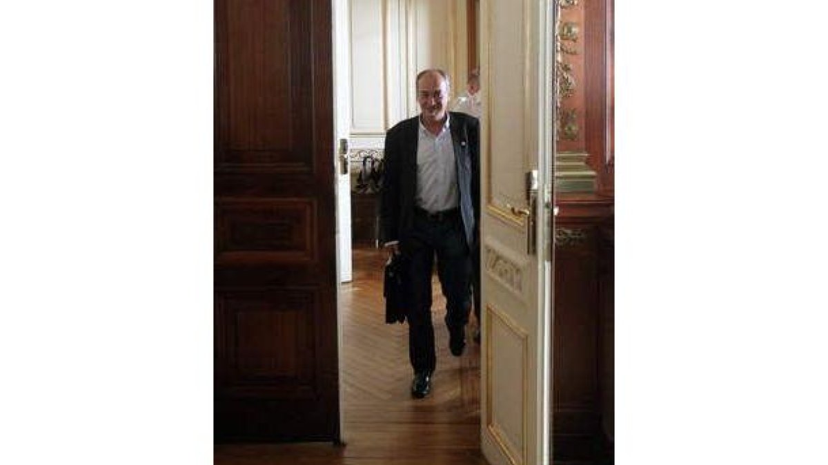 Javier Etxezarreta