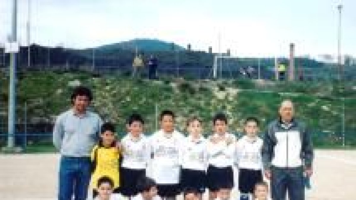 El Arenas se mostró superior a su rival y siempre tuvo el partido bien encarrilado