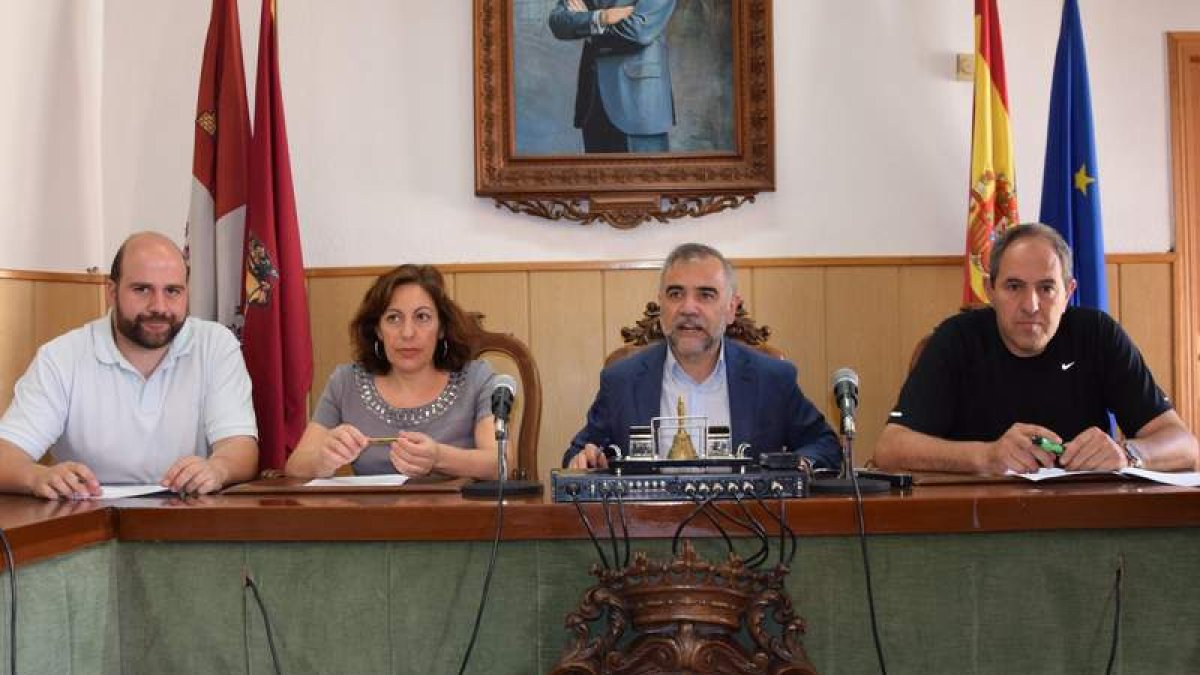 Fernando Lobato, Carmen González, José Miguel Palazuelo y José Ignacio Salgado. RUBÉN PRIETO