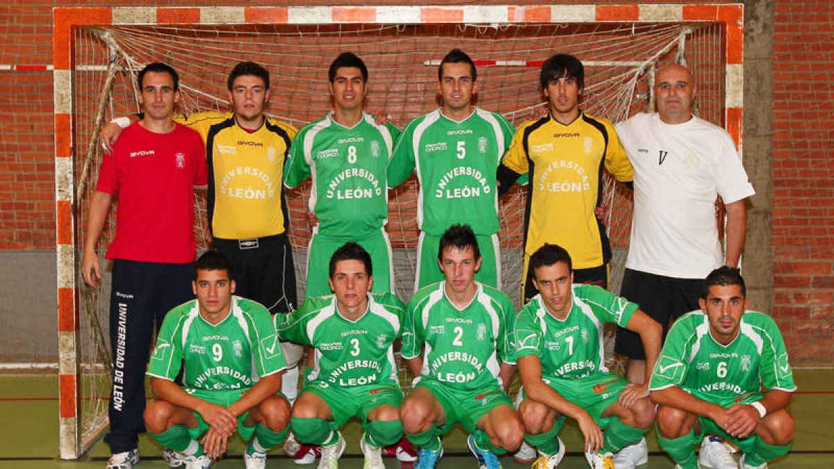 Formación del Universidad de León que milita en el grupo 9 de la Tercera División.