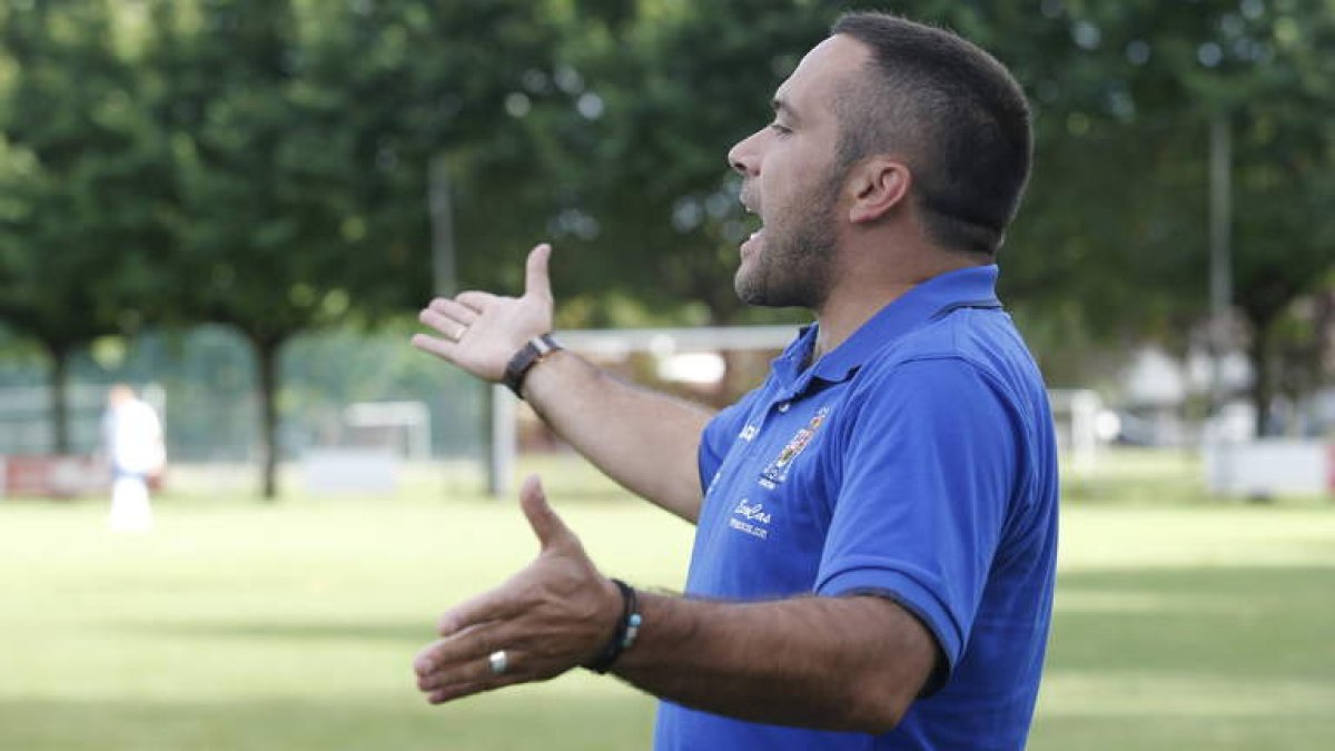 Alejandro Gómez, entrenador del Onzonilla.