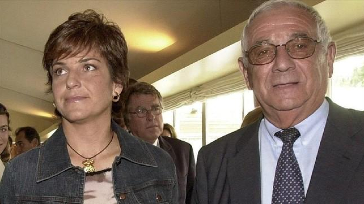 Arantxa Sánchez Vicario y su padre, Emilio Sánchez, en el 2002.