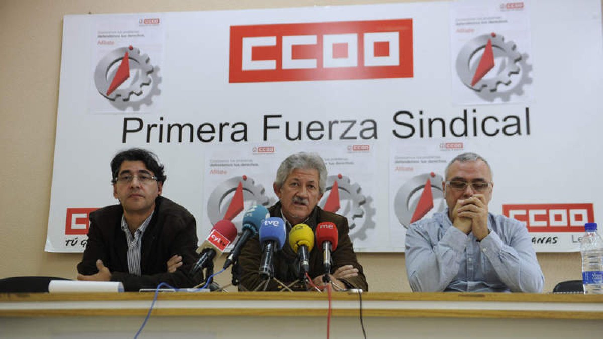Gonzalo Díez, Alberto González y Vincenç Rocosa, ayer en León.