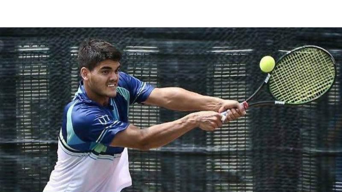El jugador maragato brilló en los torneos de Zimbabwe. DL