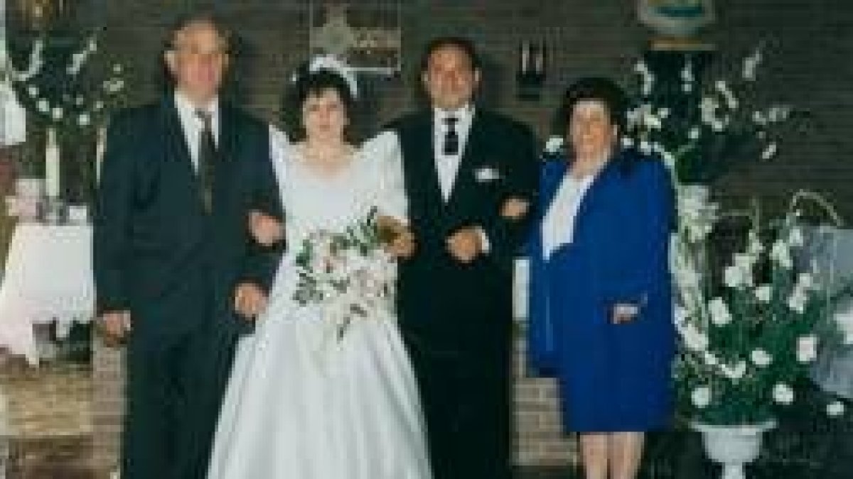 Guillermo y Marina, en una de las últimas bodas de sus hijos, en imagen retrospectiva
