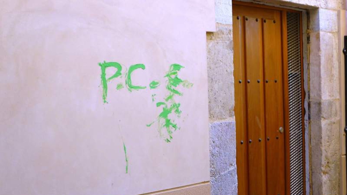 Aspecto que presenta la fachada lateral de la Casona, recién rehabilitada.